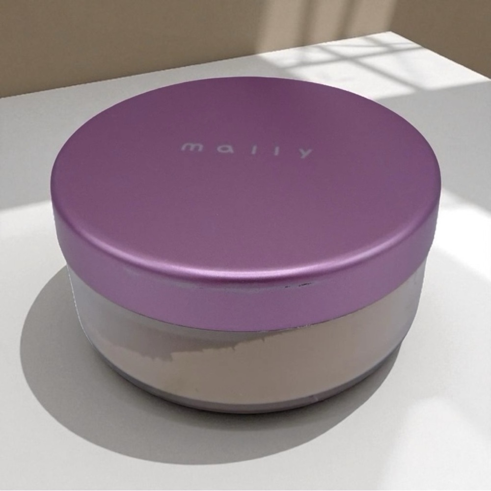Mally Poreless Perfection Skin Finisher Fair/Light .3 oz